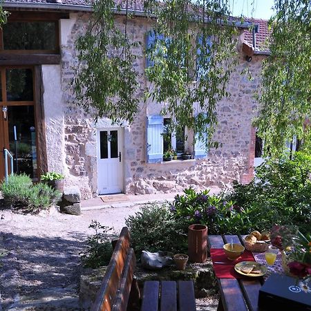 Hotel La Ferme Aux Abeilles Ambierle Exteriér fotografie